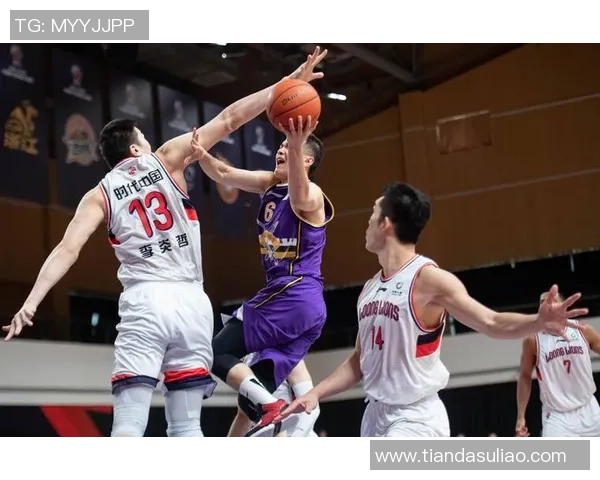 北京篮球队比赛经验的创新与变革引发热议分析 北京篮球队比赛经验的创新与变革引发热议分析