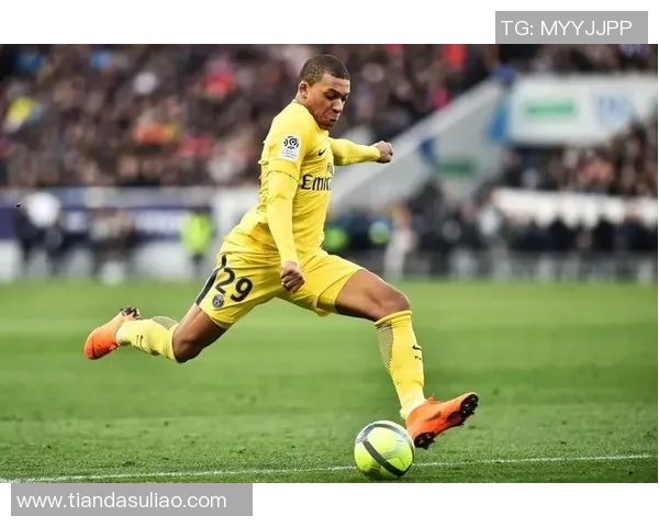 佩巴姆足球明星的传奇之路与背后故事揭秘